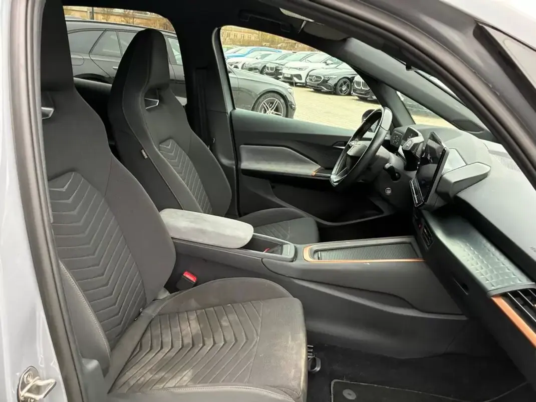 Cupra Born 2022 - 20790 EUR, 86236 km - AUTO.MOTO.pt - 86236km - foto 10 de 14