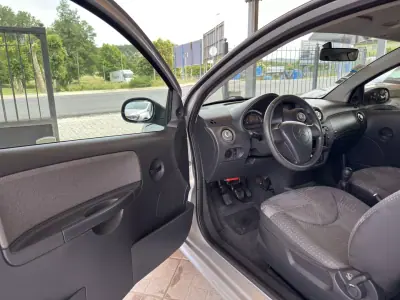 Citroën C2 2005 - 4450 EUR, 64259 km - AUTO.MOTO.pt - 64259km - foto 11 de 26
