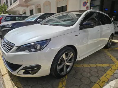 Peugeot 308 SW 2017 - 14500 EUR, 108350 km - AUTO.MOTO.pt - 108350km - foto 3 de 21
