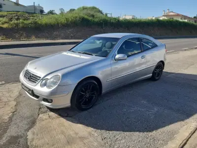 Mercedes-Benz C 180 2003 - 7000 EUR, 173500 km - AUTO.MOTO.pt - 173500km - foto 6 de 32