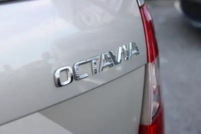 Skoda Octavia Break 2014 - 7900 EUR, 121413 km - AUTO.MOTO.pt - 121413km - foto 22 de 25