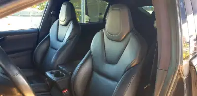 Tesla Model X 2019 - 59990 EUR, 179000 km - AUTO.MOTO.pt - 179000km - foto 11 de 61