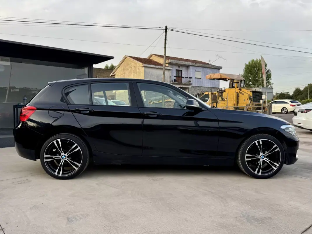 BMW 116 2019 - 14999 EUR, 140000 km - AUTO.MOTO.pt - 140000km - foto 20 de 21
