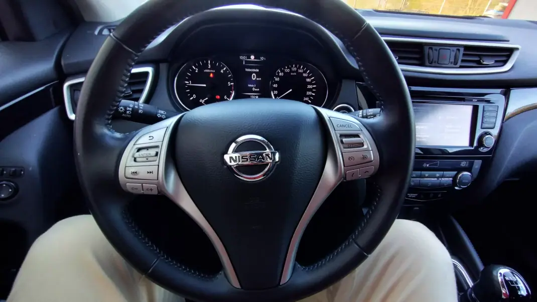 Nissan Qashqai 2017 - 15999 EUR, 139999 km - AUTO.MOTO.pt - 139999km - foto 23 de 34