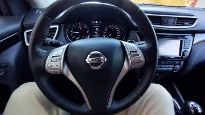 Nissan Qashqai 2017 - 15999 EUR, 139999 km - AUTO.MOTO.pt - 139999km - foto 23 de 34