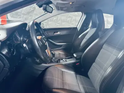 Mercedes-Benz A 160 2014 - 12990 EUR, 163824 km - AUTO.MOTO.pt - 163824km - foto 21 de 34