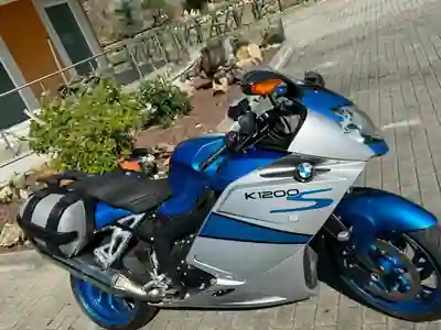 BMW K 1200 S 2008 - 8500 EUR, 9830 km - AUTO.MOTO.pt - 9830km - foto 5 de 7