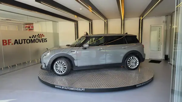 MINI Clubman 2017 - 13900 EUR, 157631 km - AUTO.MOTO.pt - 157631km - foto 14 de 55
