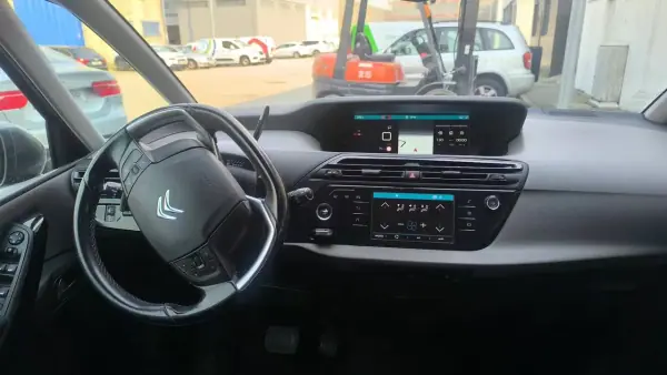 Citroën C4 2017 - 10900 EUR, 163000 km - AUTO.MOTO.pt - 163000km - foto 14 de 16