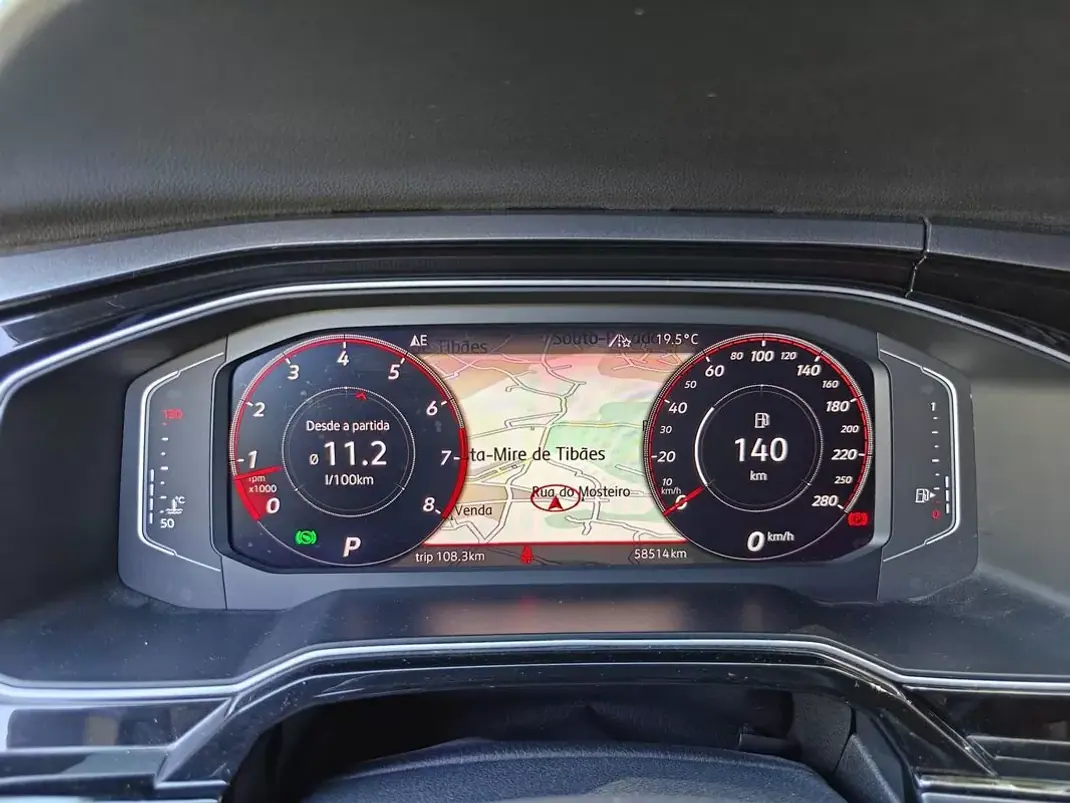 Volkswagen Polo 2018 - 24490 EUR, 59000 km - AUTO.MOTO.pt - 59000km - foto 36 de 50