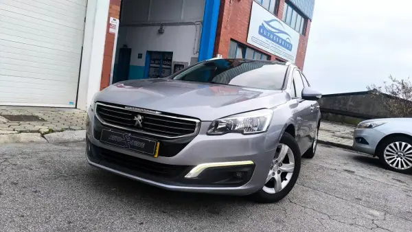 Peugeot 508 SW 2015 - 9900 EUR, 240000 km - AUTO.MOTO.pt - 240000km - foto 11 de 17