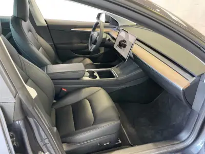 Tesla Model 3 2023 - 30900 EUR, 37000 km - AUTO.MOTO.pt - 37000km - foto 5 de 14