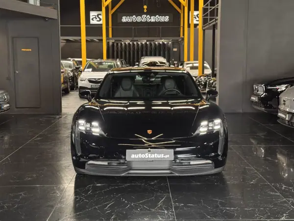 Porsche Taycan 2023 - 76875 EUR, 39100 km - AUTO.MOTO.pt - 39100km - foto 4 de 36
