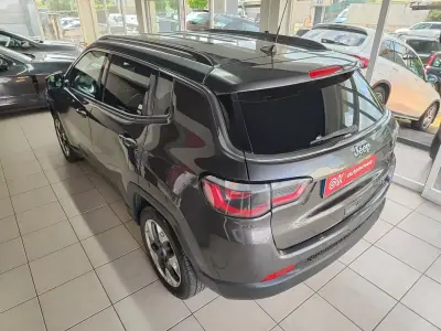 Jeep Compass 2018 - 17250 EUR, 110000 km - AUTO.MOTO.pt - 110000km - foto 8 de 34