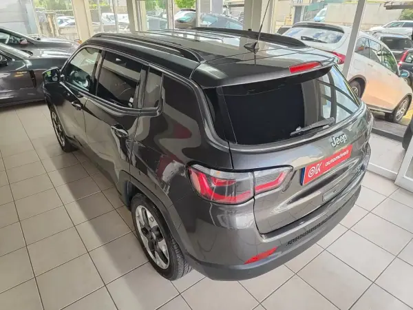 Jeep Compass 2018 - 17250 EUR, 110000 km - AUTO.MOTO.pt - 110000km - foto 8 de 34