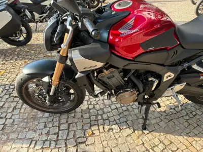 Honda Cb 2025 — foto 5 de 13