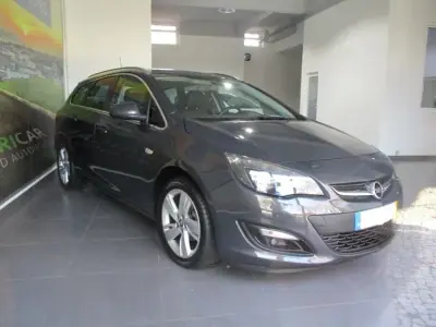 Opel Astra Sports Tourer 2016 - 7490 EUR, 250000 km - AUTO.MOTO.pt - 250000km - foto 5 de 49