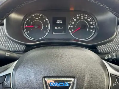 Dacia Sandero 2024 - 12480 EUR, 92000 km - AUTO.MOTO.pt - 92000km - foto 7 de 16