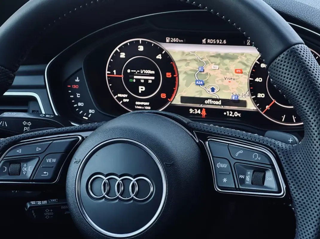 Audi A4 Avant 2017 - 27900 EUR, 164000 km - AUTO.MOTO.pt - 164000km - foto 29 de 70