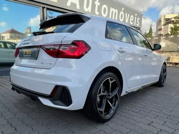Audi A1 Sportback 2023 - 27900 EUR, 22610 km - AUTO.MOTO.pt - 22610km - foto 9 de 12