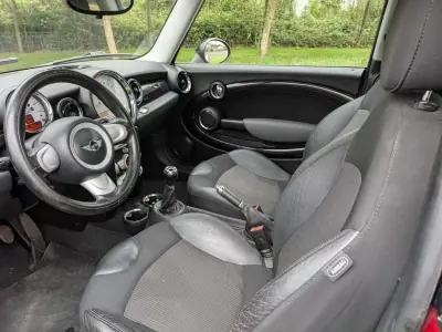 MINI Clubman 2009 - 7850 EUR, 270000 km - 270000km - foto 9 de 14