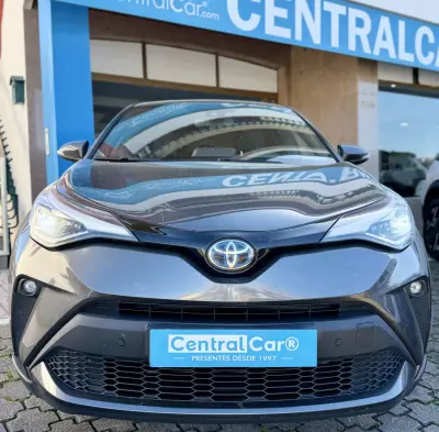 Toyota C-HR 2019 - 23950 EUR, 90000 km - AUTO.MOTO.pt - 90000km - foto 3 de 24