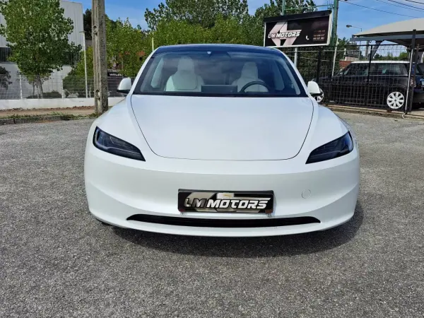 Tesla Model 3 Tração Traseira Premium 2025 Electric