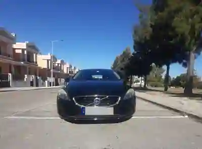Volvo V40 2015 — foto 4 de 15