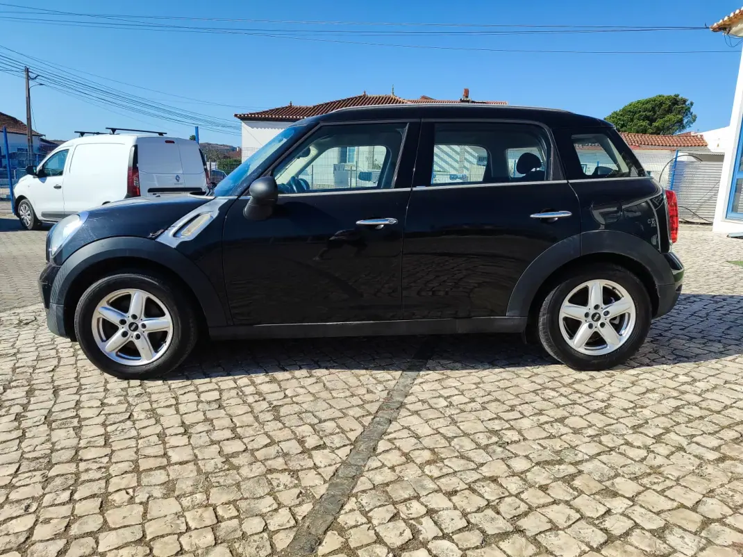MINI Countryman 2012 - 8900 EUR, 135000 km - 135000km - foto 4 de 19
