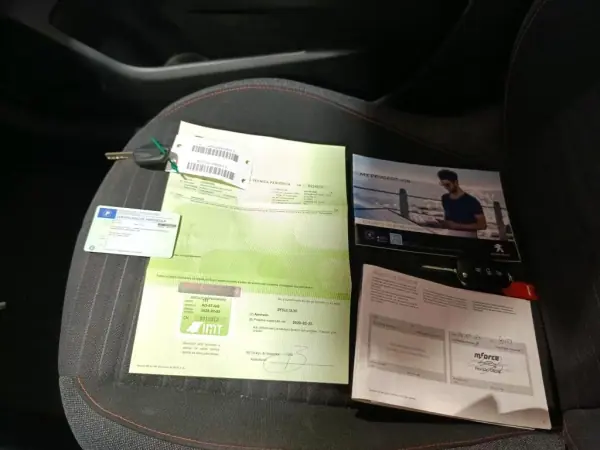 Peugeot 208 2022 - 13499 EUR, 118021 km - AUTO.MOTO.pt - 118021km - foto 11 de 11