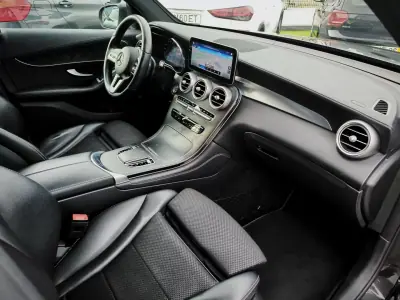 Mercedes-Benz GLC 200 2020 - 37950 EUR, 150427 km - AUTO.MOTO.pt - 150427km - foto 9 de 17