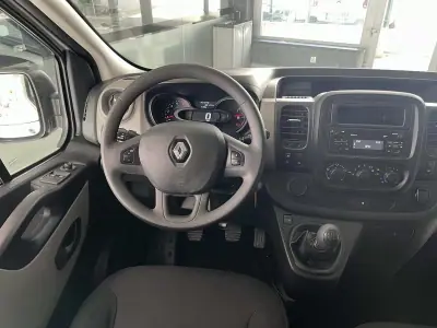 Renault Trafic 2018 - 21600 EUR, 47763 km - 47763km - foto 9 de 24