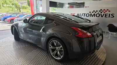Nissan 370 Z 2010 - 39900 EUR, 111567 km - AUTO.MOTO.pt - 111567km - foto 18 de 62