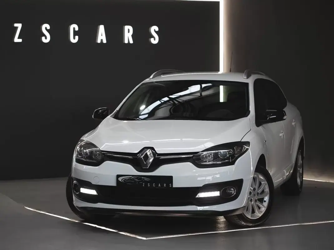 Renault Mégane Sport Tourer 2016 - 9990 EUR, 92644 km - AUTO.MOTO.pt - 92644km - foto 4 de 19