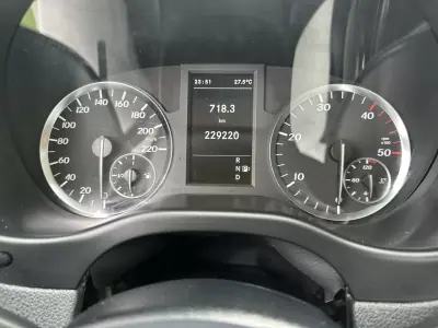 Mercedes-Benz Vito Tourer 2016 - 26900 EUR, 220000 km - AUTO.MOTO.pt - 220000km - foto 43 de 55