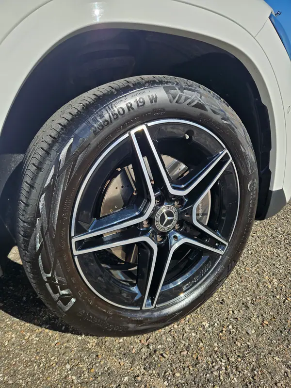 Mercedes-Benz GLA 250 2024 - 40000 EUR, 44350 km - AUTO.MOTO.pt - 44350km - foto 11 de 14