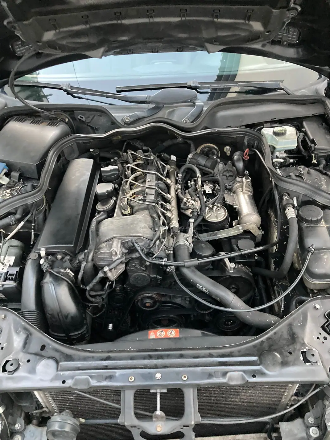 Mercedes-Benz E 220 2007 - 8950 EUR, 12000 km - AUTO.MOTO.pt - 12000km - foto 13 de 14