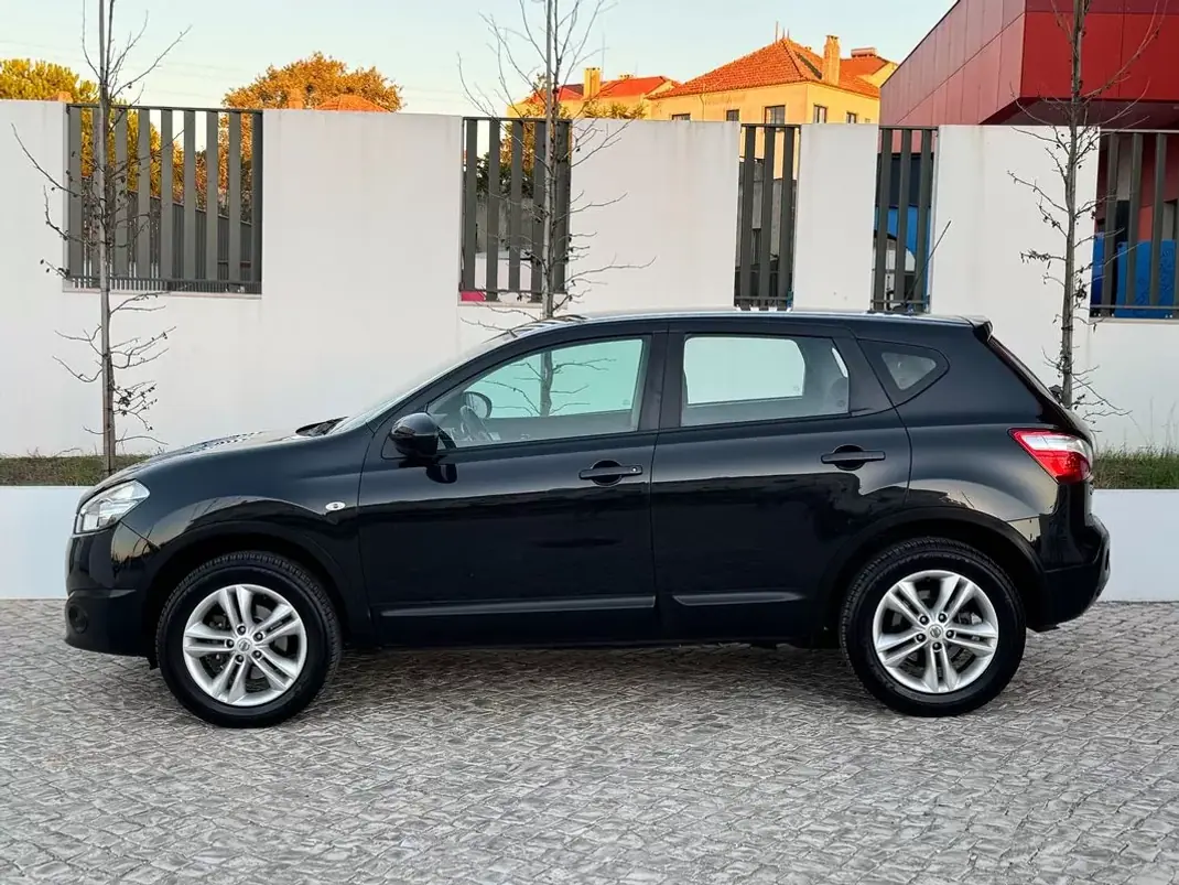 Nissan Qashqai 2010 - 8950 EUR, 115000 km - 115000km - foto 4 de 25