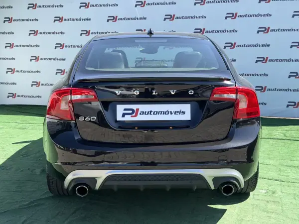 Volvo S60 2016 - 14990 EUR, 183000 km - AUTO.MOTO.pt - 183000km - foto 10 de 21