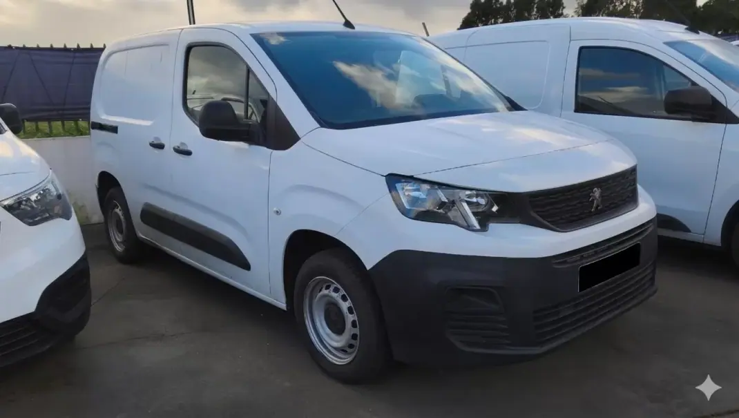 Peugeot 2021 - 13990 EUR, 106734 km - AUTO.MOTO.pt - 106734km - foto 2 de 4