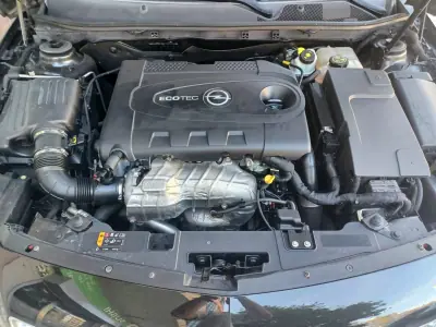 Opel Insignia Sports Tourer 2015 - 10890 EUR, 107586 km - 107586km - foto 33 de 35