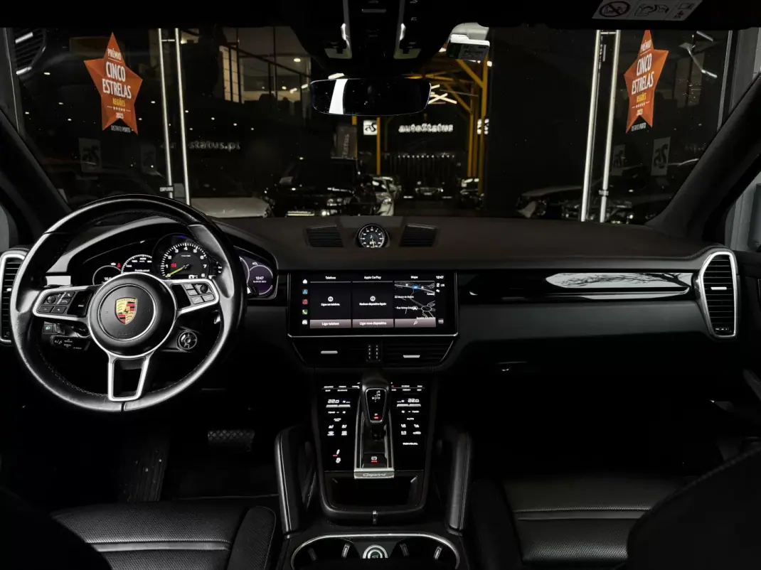 Porsche Cayenne 2021 - 74990 EUR, 85200 km - AUTO.MOTO.pt - 85200km - foto 16 de 37