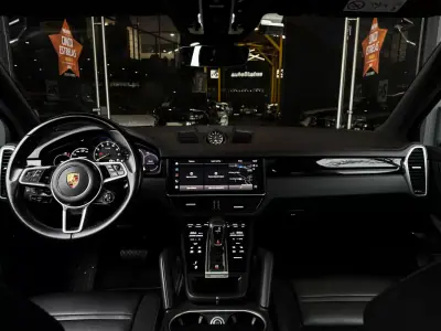 Porsche Cayenne 2021 - 74990 EUR, 85200 km - AUTO.MOTO.pt - 85200km - foto 16 de 37