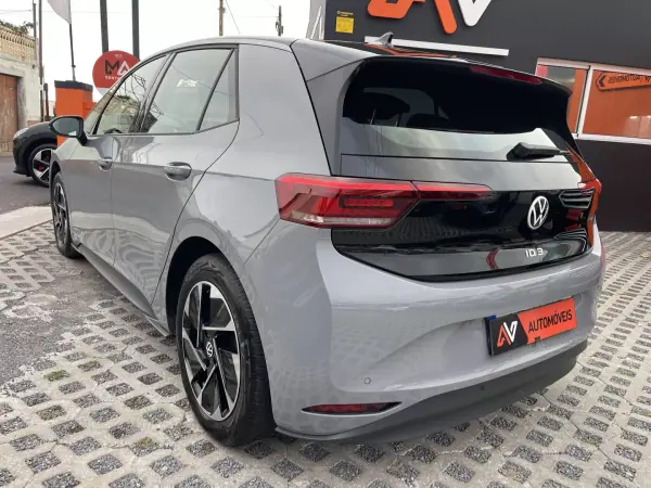 Volkswagen ID.3 2023 - 27950 EUR, 21352 km - AUTO.MOTO.pt - 21352km - foto 5 de 11