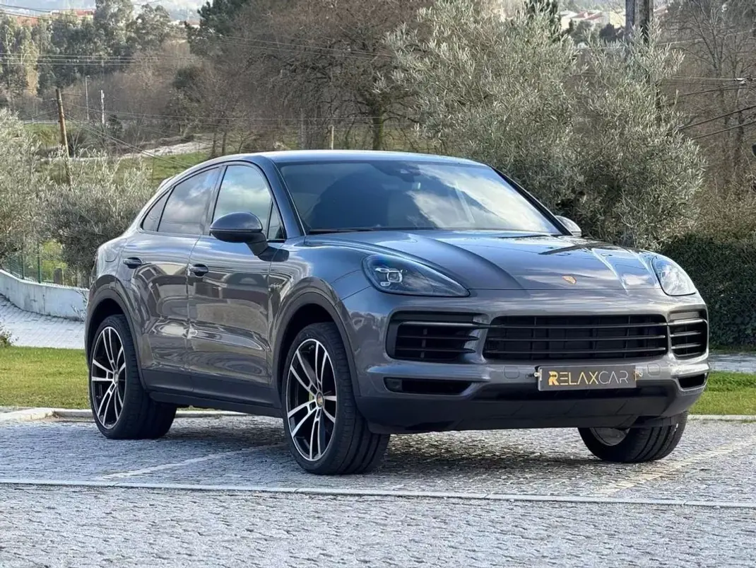 Porsche Cayenne Coupé 2021 - 64999 EUR, 119000 km - AUTO.MOTO.pt - 119000km - foto 1 de 37