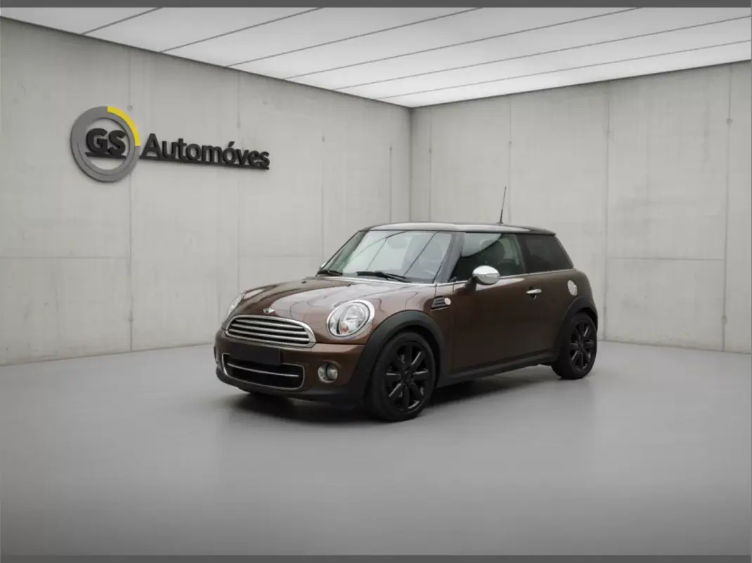 MINI Cooper 2012 - 9990 EUR, 174000 km - AUTO.MOTO.pt - 174000km - foto 6 de 7