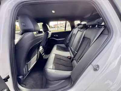 BMW 330 2020 - 32990 EUR, 44000 km - AUTO.MOTO.pt - 44000km - foto 31 de 33