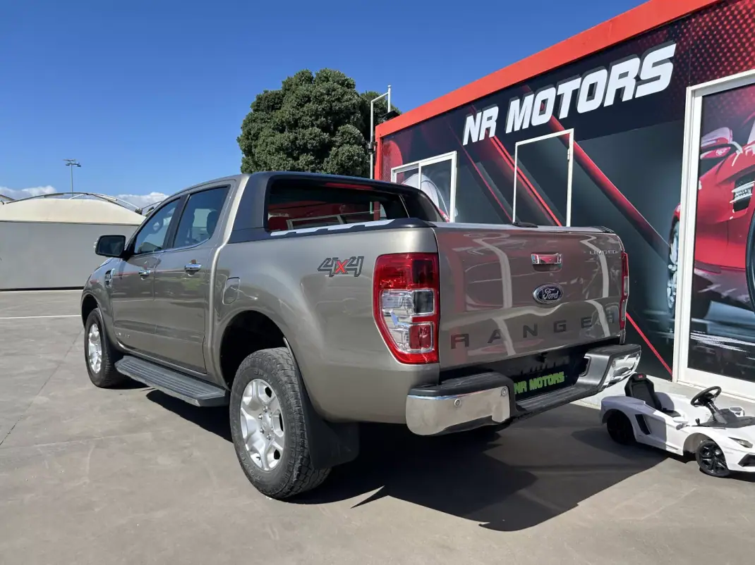 Ford Ranger 2017 - 27947 EUR, 150000 km - AUTO.MOTO.pt - 150000km - foto 7 de 22