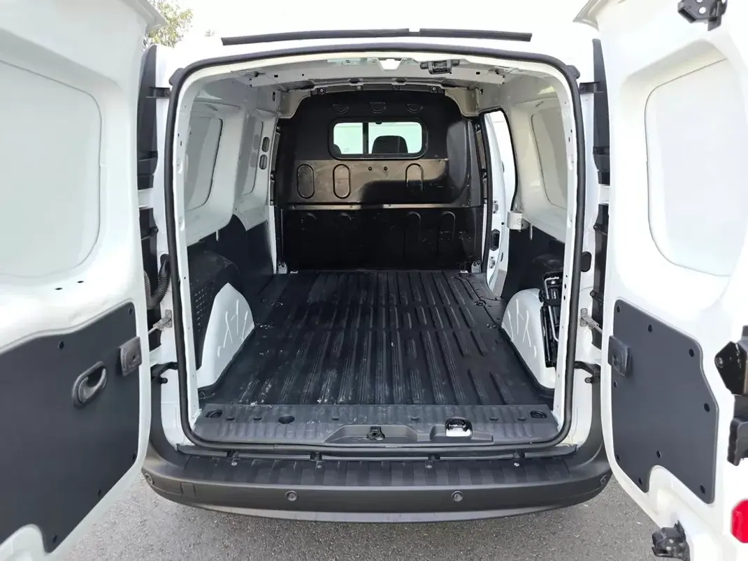 Renault Kangoo 2021 - 12500 EUR, 143600 km - 143600km - foto 20 de 23