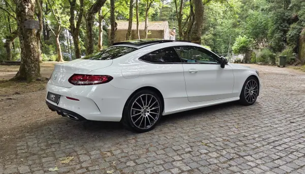 Mercedes-Benz C 220 2020 - 34950 EUR, 55000 km - AUTO.MOTO.pt - 55000km - foto 9 de 20